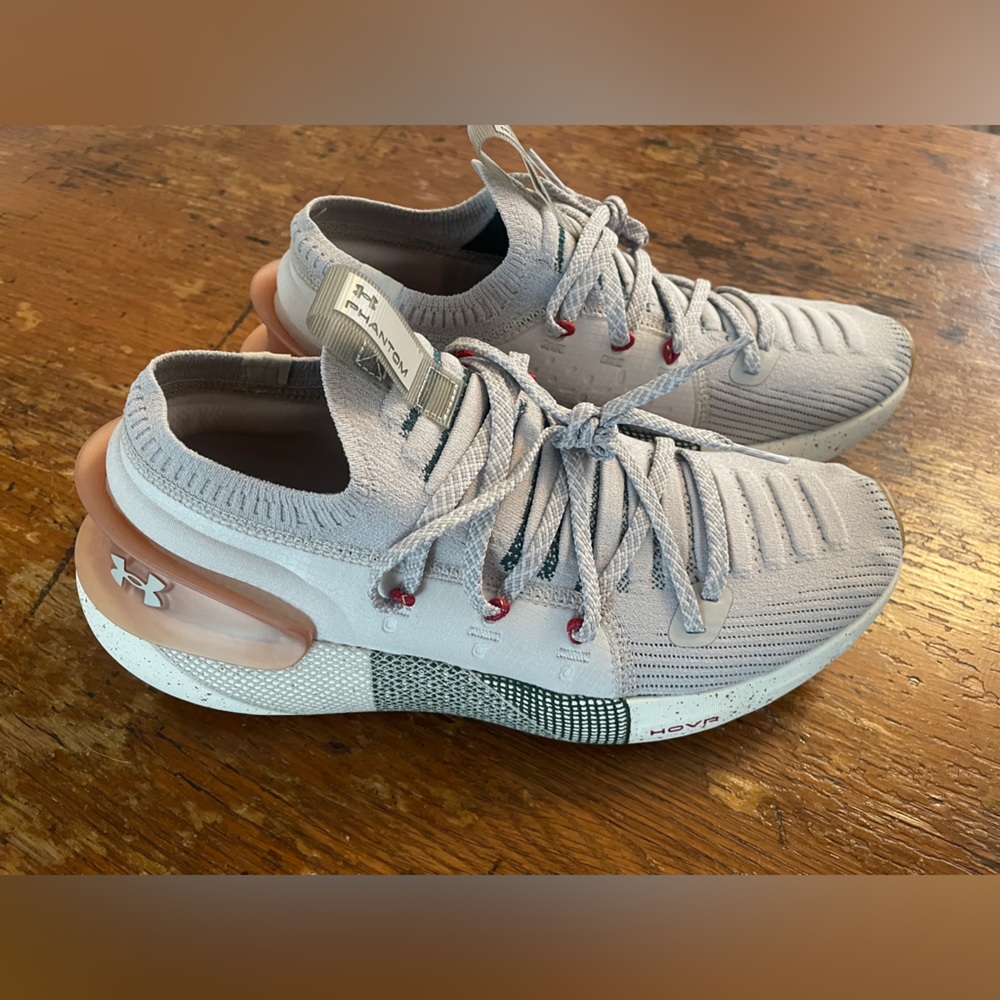 Under Armour women’s UA HOVR Phantom 3 running shoes size 9.5 NWOT